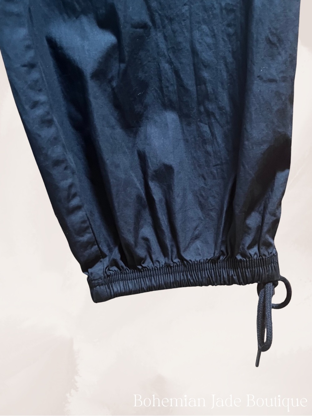 Forever 21 Cargo Parachute Jogger Pants Women’s Medium Black Drawstring NWT - Picture 4 of 5